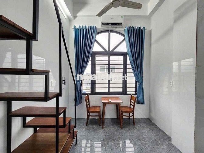 Trống sẵn Duplex lót gạch sáng tại Đinh Bộ Lĩnh gần Ngã Tư Hàng Xanh