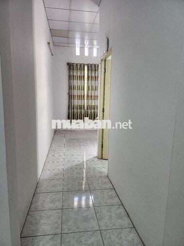 Nhà cho thuê TỈNH LỘ 10, BT (2PN 1WC) nhà đang sơn mới - CÓ VIDEO NHÀ