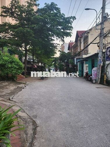Nhà 1 trệt 1 lầu SHC Ngay chợ cầu đồng