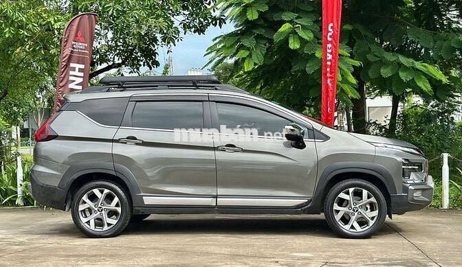 Mitsubishi xpander cross 2024 - odo 45000 km