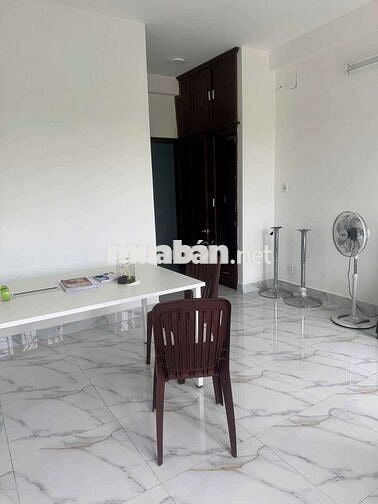 Cần bán gấp nhà P TTN Q12  38ha VIP DT 4, 5 x20 1 trệt 3 lầu 5PN 4WS