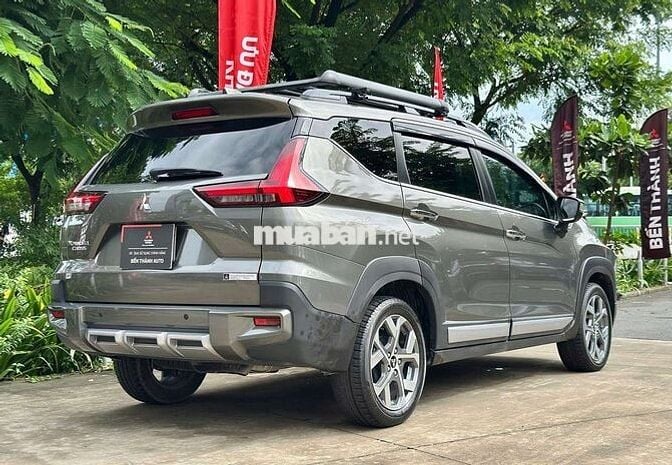 Mitsubishi xpander cross 2024 - odo 45000 km