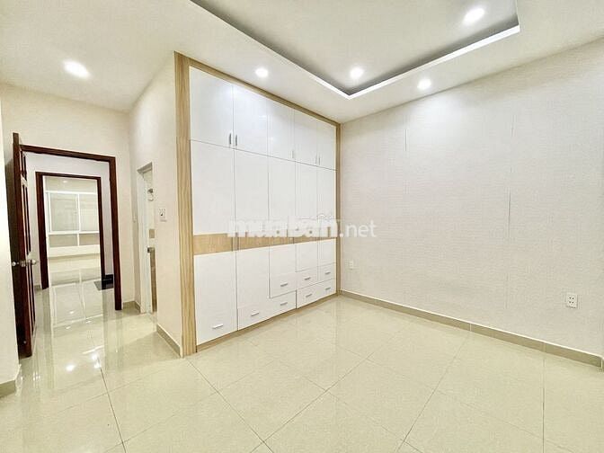 Chính chủ bán căn hộ khu Hồng Đào đối diện Vạn Phúc Thủ Đức