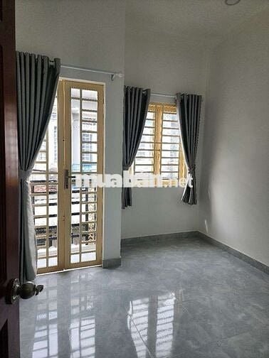 Nhà 1 trệt 1 lầu SHC Ngay chợ cầu đồng