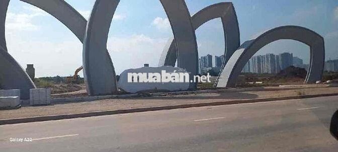 Bán đất 60m Trâu Quỳ, Gia Lâm, lô góc, mặt đường ô tô tránh đỗ