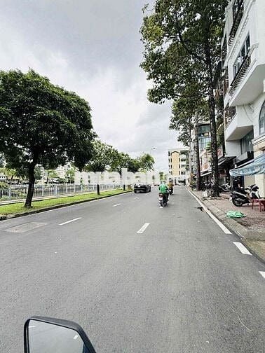💥 Nhà NNC💥 Mặt tiền đường Hoàng Sa, Phường 9 Quận 3