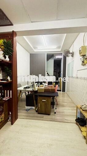🏠 BÁN GẤP NHẬT TẢO, P.4, Q.10 - NGỘP BANK, KINH DOANH TỐT - 8.X TỶ.
