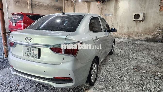 Hyundai i10 2018 Sedan 1.2 MT - 105000 km