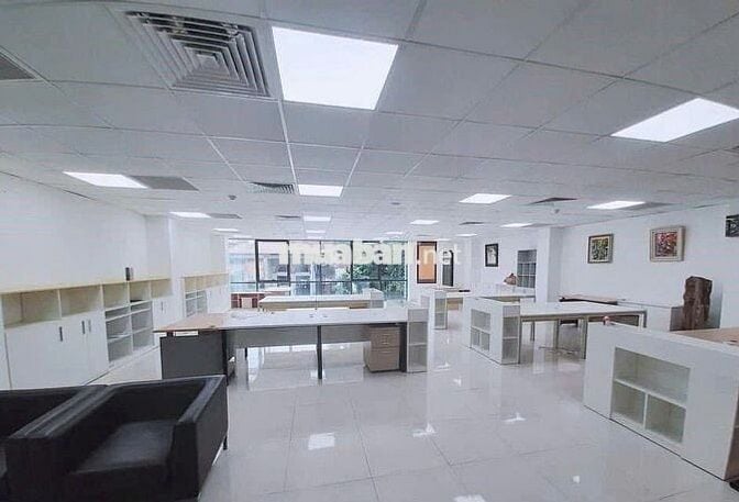 Văn phòng đường Đinh Bộ Lĩnh 230m², giá chỉ 304k/m², hỗ trợ ngoài giờ