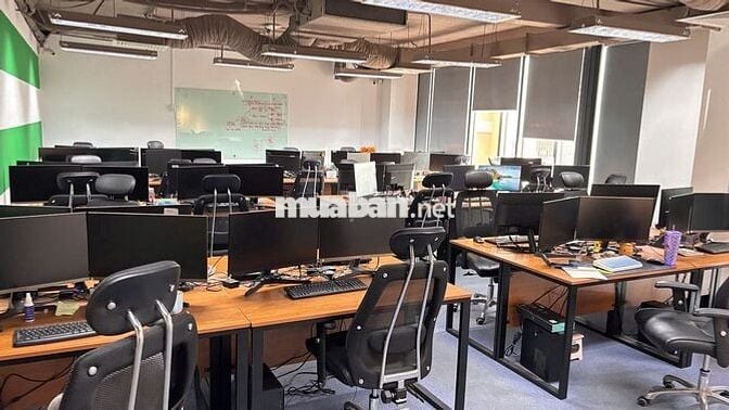 CHO THUÊ SÀN VĂN PHÒNG TẠI NGUYỄN TRÃI QUẬN 1 , 200M2 , GIÁ CHỈ 45/TR