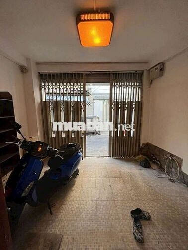 Nhà đẹp 3 PN Bạch Đằng giá chỉ 15tr
