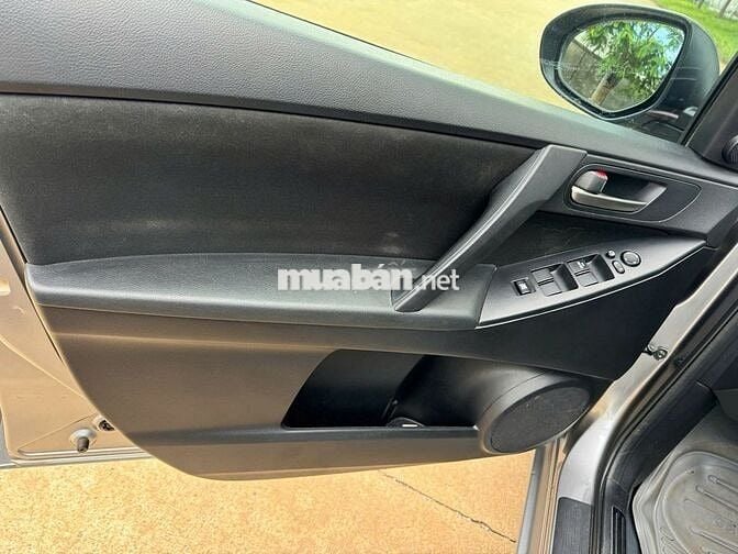 Mazda 3 2014 - số tự động