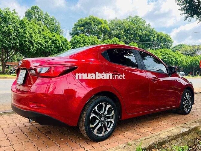 Mazda 2 2016  1.5 AT Sedan - 100000 km