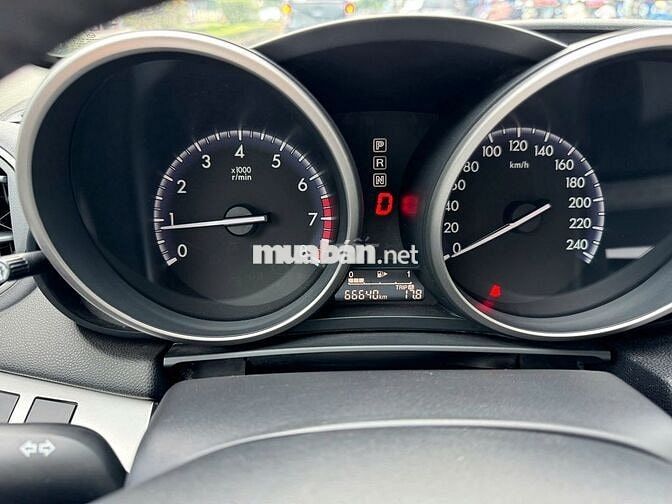 Mazda 3 2014 - số tự động