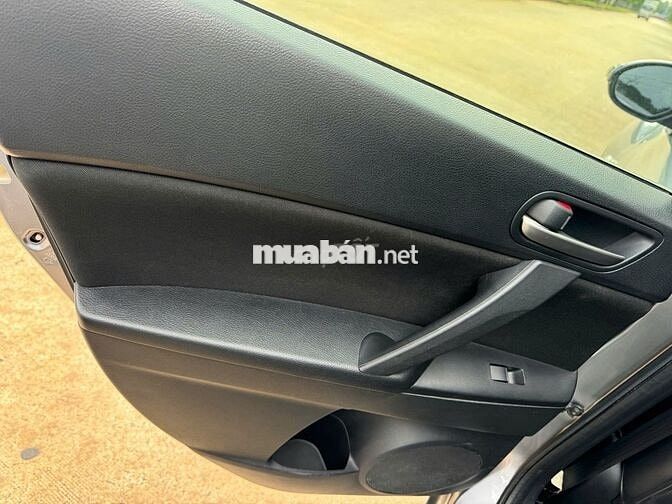 Mazda 3 2014 - số tự động