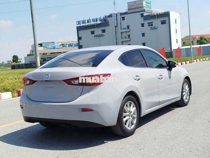Mazda 3 xám xi măng