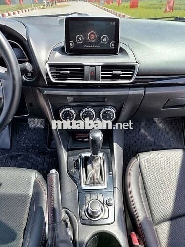 Mazda 3 xám xi măng