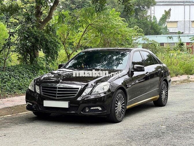 Mercedes Benz E Class 2010 E250 - 130000 km