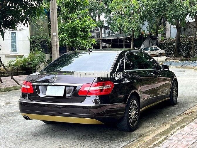 Mercedes Benz E Class 2010 E250 - 130000 km