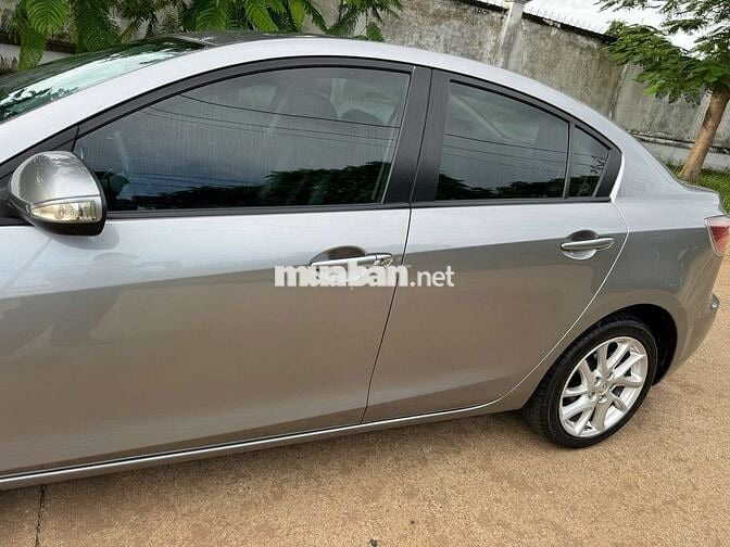 Mazda 3 2014 - số tự động