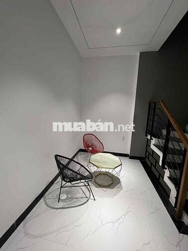 Nhà MT 3 tầng đẹp cho thuê hoặc bán,  dtsd 240m2, 32 Thân Nhân Trung