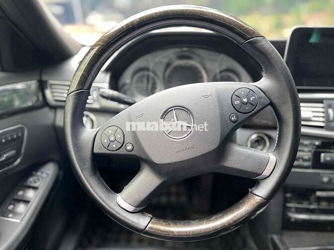 Mercedes Benz E Class 2010 E250 - 130000 km