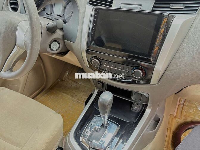 Navara 2016 số tự động 1 cầu