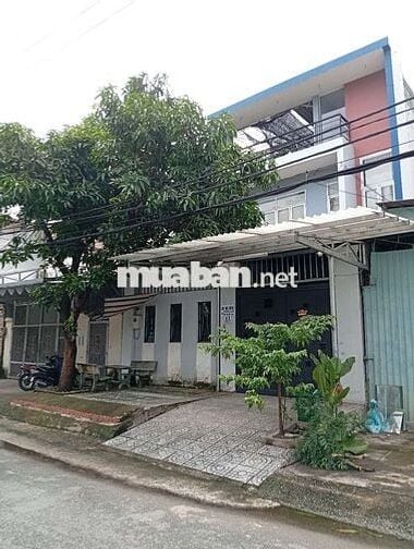 CHO THUÊ NHÀ 8X25( TRỆT+2 LẦU TRỐNG SUỐT) ĐƯỜNG CON40F TÂN THỚI NHẤT17