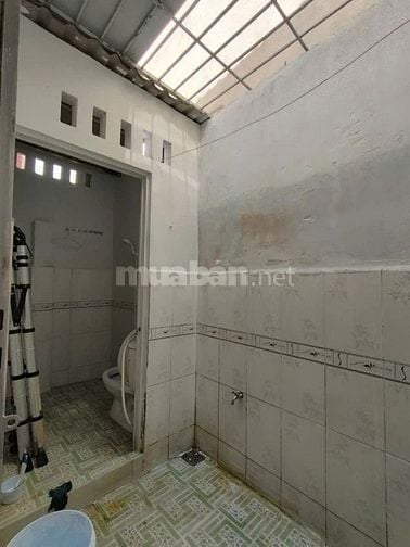 Nhà cho thuê gần chợ, trường học, hẻm thông Bùi Minh Trực, PTH