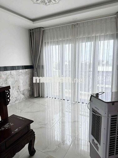 Tôi chính chủ muốn bán căn nhà mặt tiền giá 11ty8 tl