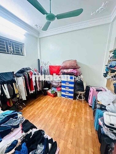 Bán Nhà Hoàng Quốc Việt 36m2 x 5Tầng, Ngõ BaGac, 50m Ra Phố