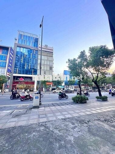 NHÀ NGON MỚI RA LÒ CÁCH MT NGUYỄN VĂN TRỖI CHỈ 10M- CÁCH Q1,3 CHỈ 5'