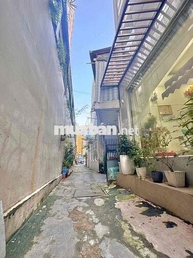 NHÀ NGON MỚI RA LÒ CÁCH MT NGUYỄN VĂN TRỖI CHỈ 10M- CÁCH Q1,3 CHỈ 5'