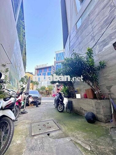 NHÀ NGON MỚI RA LÒ CÁCH MT NGUYỄN VĂN TRỖI CHỈ 10M- CÁCH Q1,3 CHỈ 5'