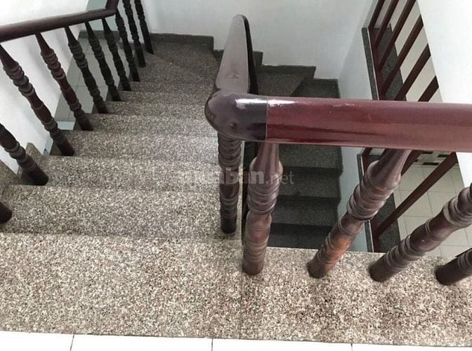 Ngộp Bank cần bán gấp hẻm Nguyễn Khoái Q4 53m2/ 1 tỷ 260Tr Sổ Hồng 