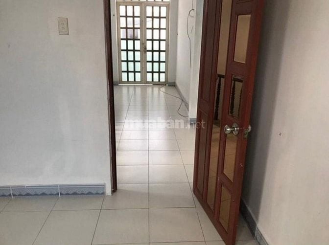 Ngộp Bank cần bán gấp hẻm Nguyễn Khoái Q4 53m2/ 1 tỷ 260Tr Sổ Hồng 