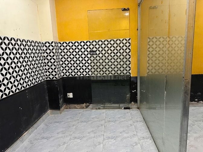 Mặt bằng đẹp Q10, Điện Biên Phủ – Lối đi riêng, chỉ 15tr/tháng