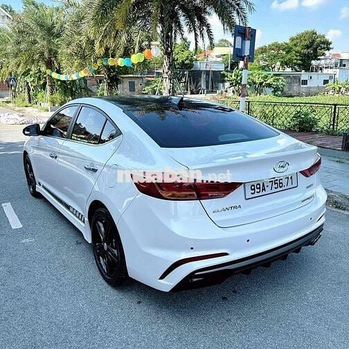 Hyundai Elantra 2018 1.6 AT Sport - 78000 km