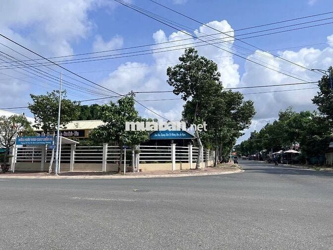 BÁN LÔ ĐẤT 2 MT NHỰA THÍCH HỢP KINH DOANH NGAY TẠI TT LONG HẢI