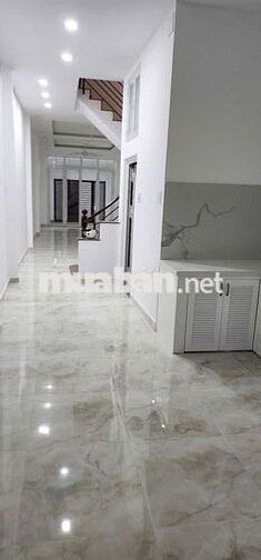 🔥🔥Nhà thuê 3PN, mặt tiền Chấn Hưng, phường 6, Tân Bình.