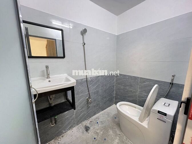 Phòng trọ 28m2 , đường Nguyễn Xí, Q. Bình Thanh