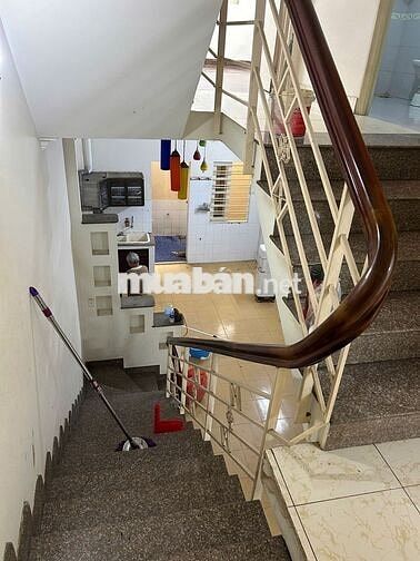 🔥🔥Nhà thuê 5PN, mặt tiền Chấn Hưng, phường 6, Tân Bình.