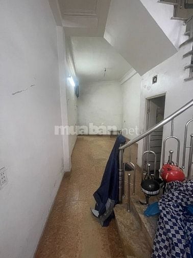 🏠 Cho thuê nhà mặt tiền Vĩnh Hưng – Hoàng Mai, diện tích 60m², đầy đủ