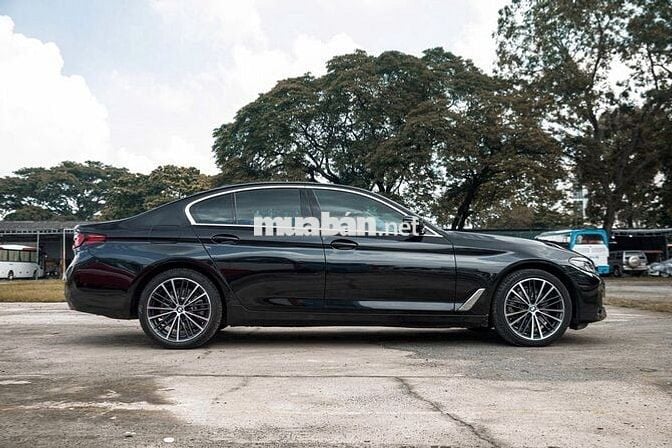 BMW 520i Luxury 2023 xe cá nhân 1 chủ giữ  như mới