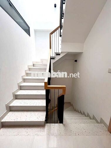 NHÀ 3 TẦNG ĐẸP —PHAN ANH PHƯỜNG BTĐ   (4m x 17m)