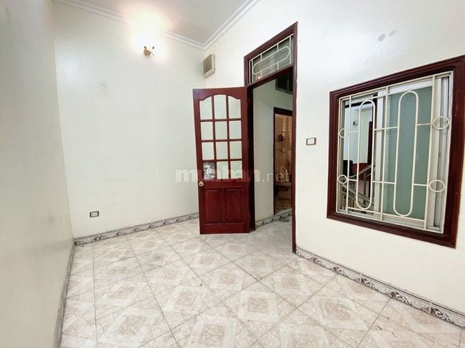 CHO THUÊ NHÀ 5 TẦNG - TRẦN QUANG DIỆU, ĐỐNG ĐA , Ô TÔ ĐỖ CỬA 