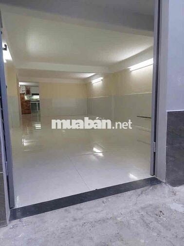 Nhà 2 Tầng - DTSD 102 m2 - Đối diện DH marketing - Q7 nhỉnh 4t5