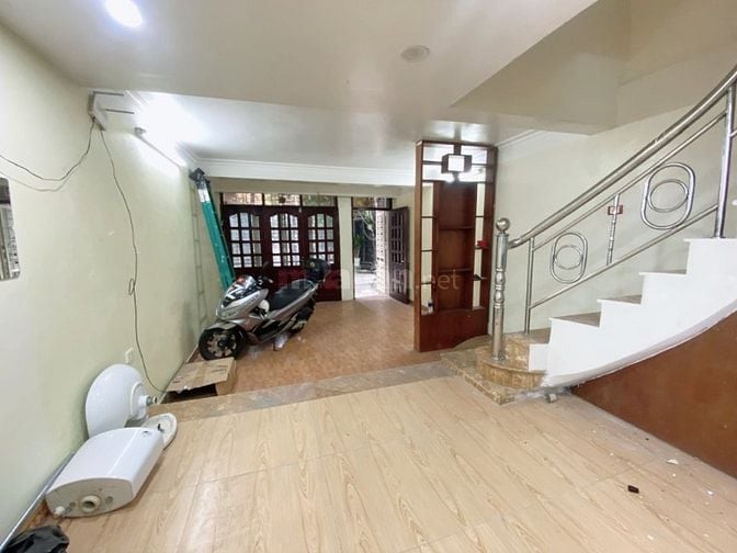 CHO THUÊ NHÀ 5 TẦNG - TRẦN QUANG DIỆU, ĐỐNG ĐA , Ô TÔ ĐỖ CỬA 