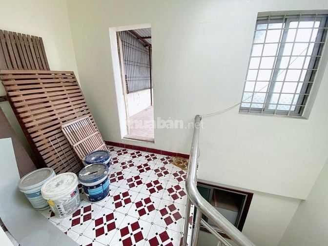 CHO THUÊ NHÀ 5 TẦNG - TRẦN QUANG DIỆU, ĐỐNG ĐA , Ô TÔ ĐỖ CỬA 