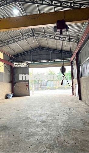 CHO  THUÊ  KHO  XƯỞNG  MT (  140m2) T. T  TÂN TÚC. HUYỆN  BÌNH CHÁNH